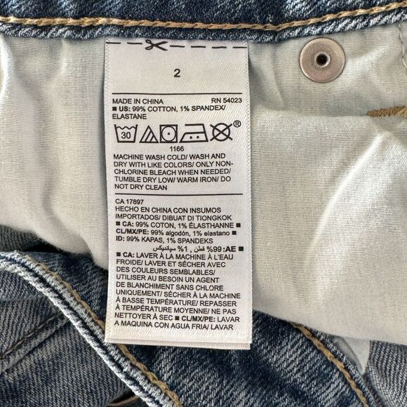 Old Navy SZ 2 A-Line Mini Denim Jean Skirt Released Frayed Hem Zip-Fly Slits - Picture 6 of 6